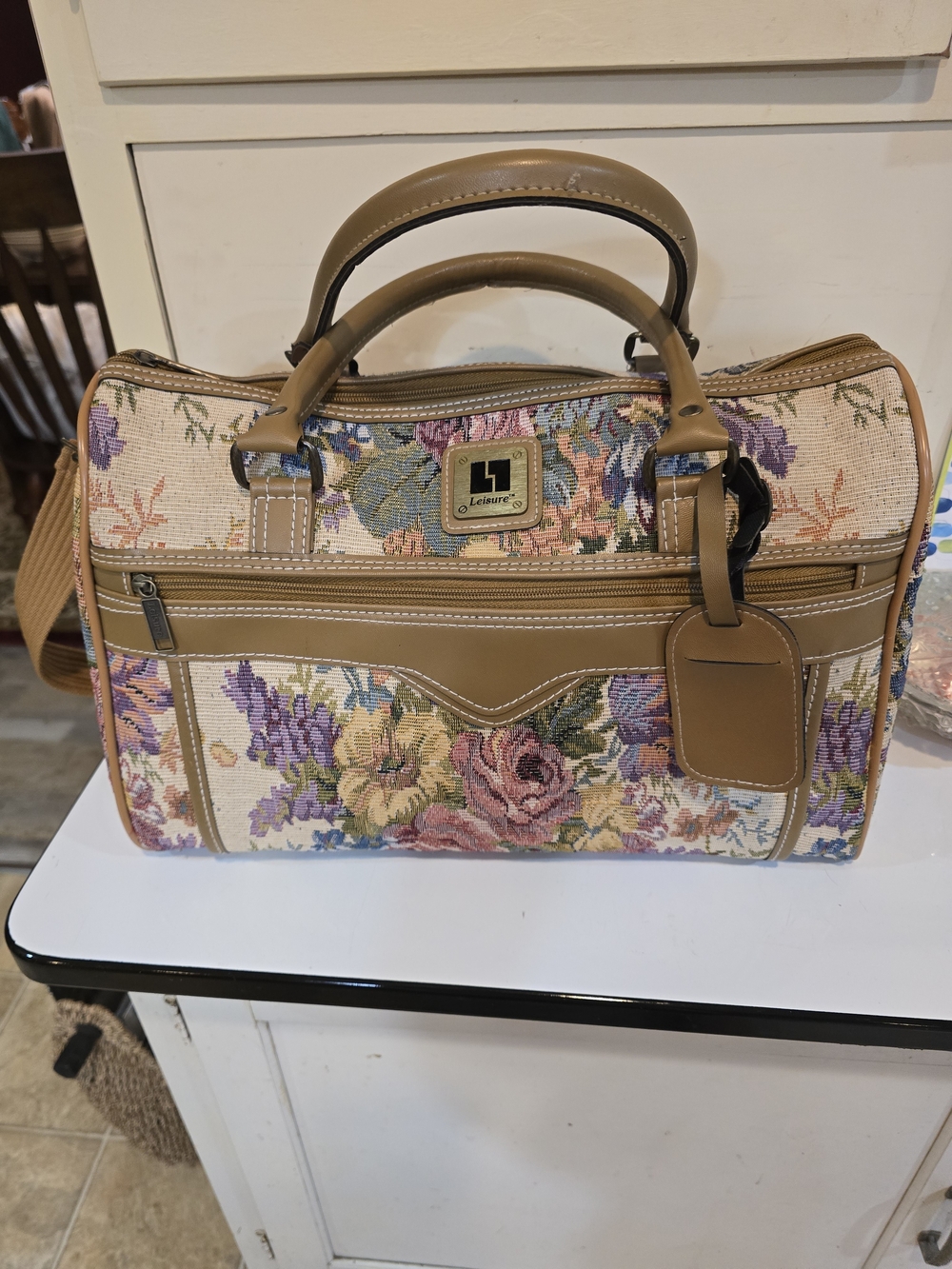 Leisure Floral Tapestry Travel Satchel in Tan